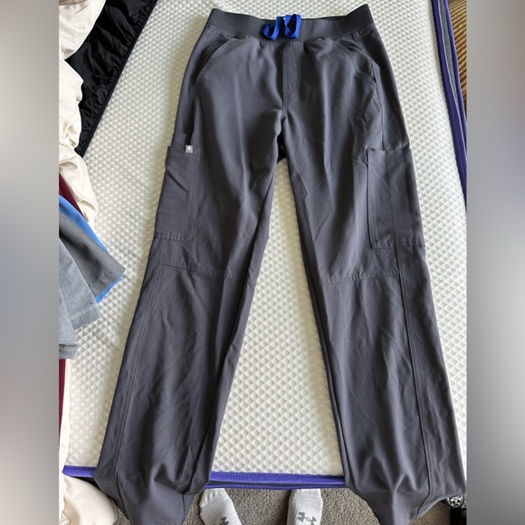 Men’s figs charcoal grey set XS - Picture 2 of 2